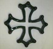 croix occitane émaillée évidée diamètre 33 verte